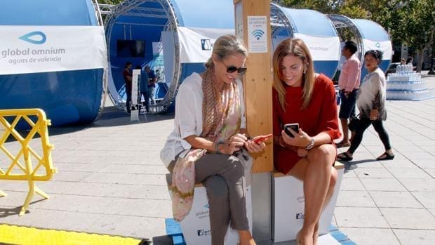 Yupcharge Cargadores para móviles Soleo Solar SmartCities