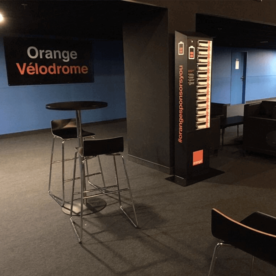 Yupcharge-Velodrome Orange-Cargador móvil POP
