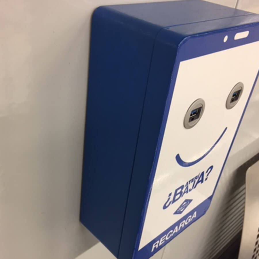Cargadores para móviles -SmartFurniture-Metro-Madrid-Yupcharge-4