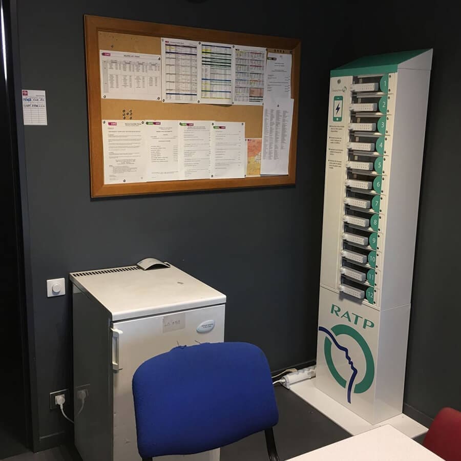 Yupcharge Cargadores para móviles Taquilla pop Oficina Metro Paris