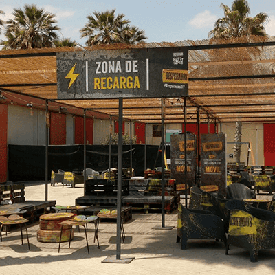 Yupcharge Blog ChargeZone Desperados PrimaveraSound18 Yupcharge Cargadores para móviles Zona de recarga Desperados Primavera Sound 2018