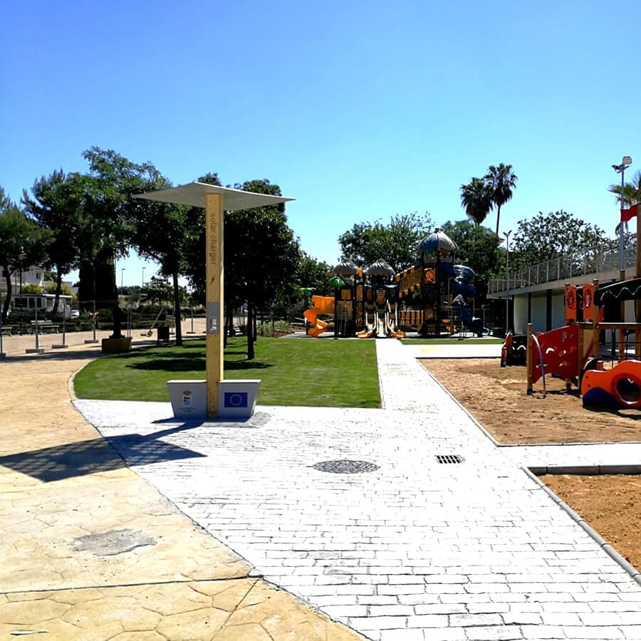 Cargador-Móvil-SmartFurniture-Soleo-Solar-Wifi4G-Andújar-Yupcharge5