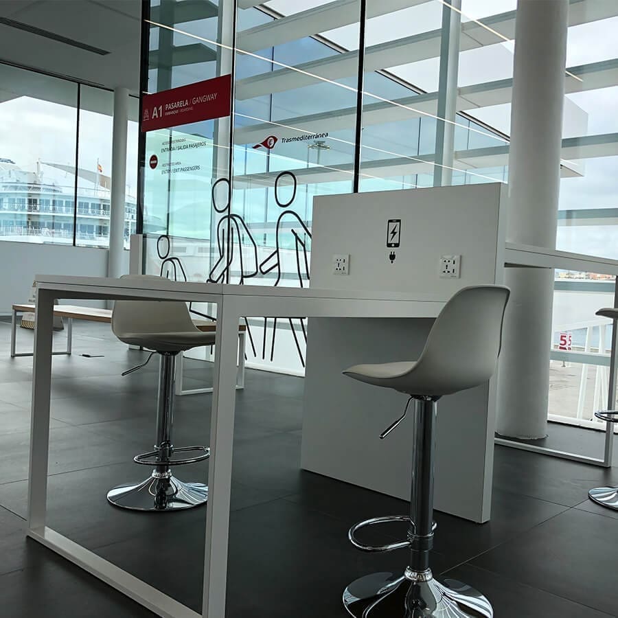 Yupcharge-SmartFurniture-SKA2