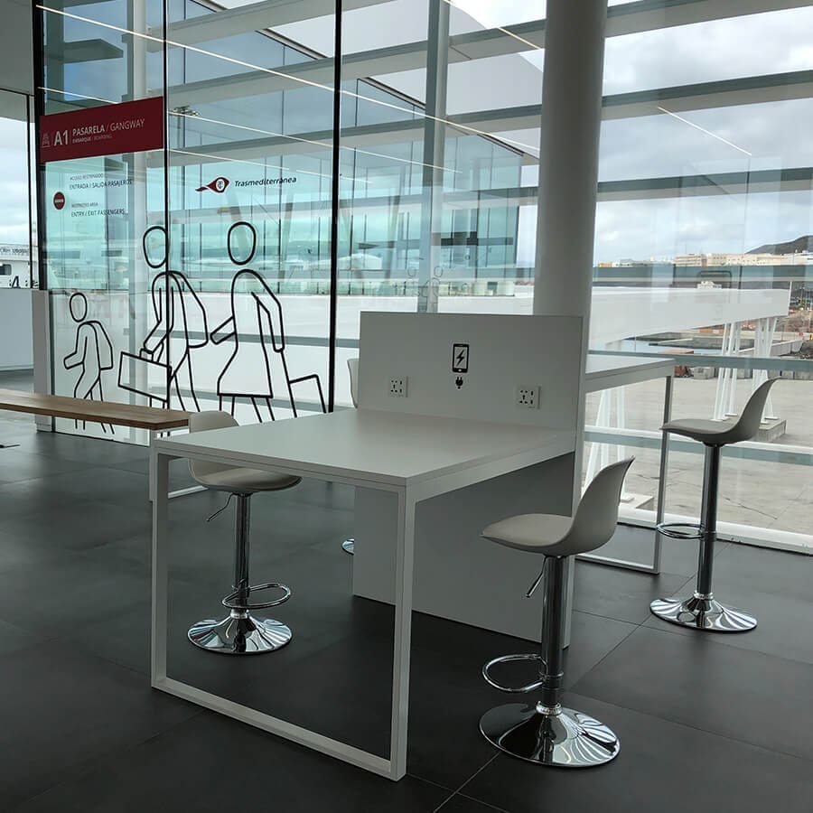 Yupcharge-SmartFurniture-SKA3