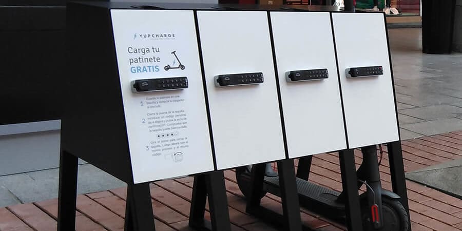 Yupcharge-Smartfurniture-Parking-TRAP Yupcharge Cargador de patinetes Taquillas de carga TRAP La Maquinista