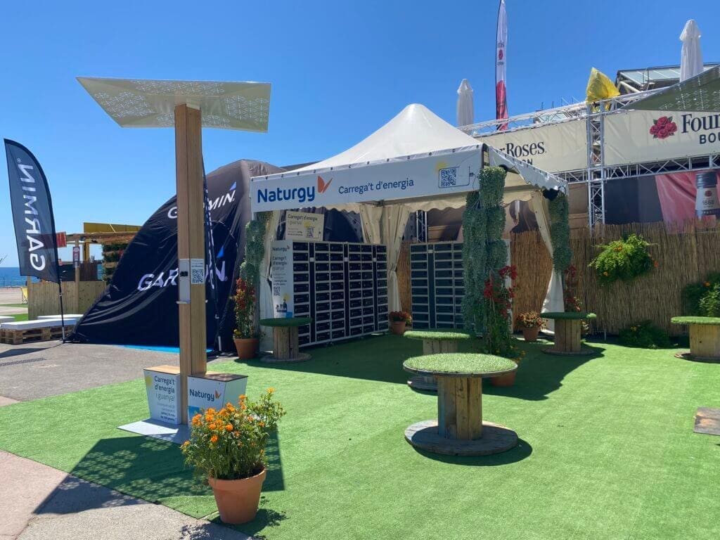 cargadores de móviles en festivales